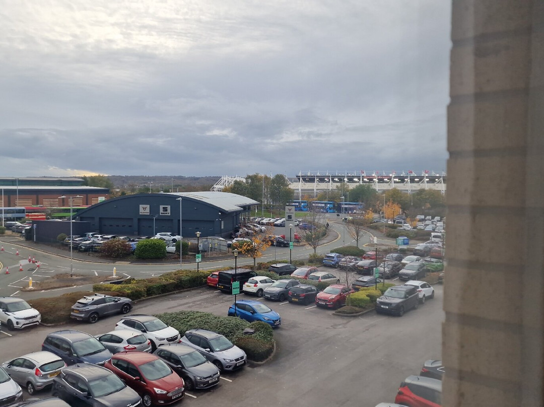 快捷假日特伦特河畔斯多克酒店主图