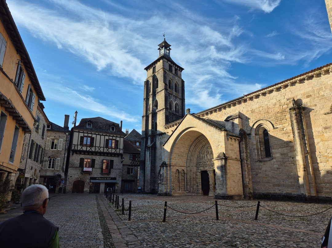 碧波荡漾酒店主图