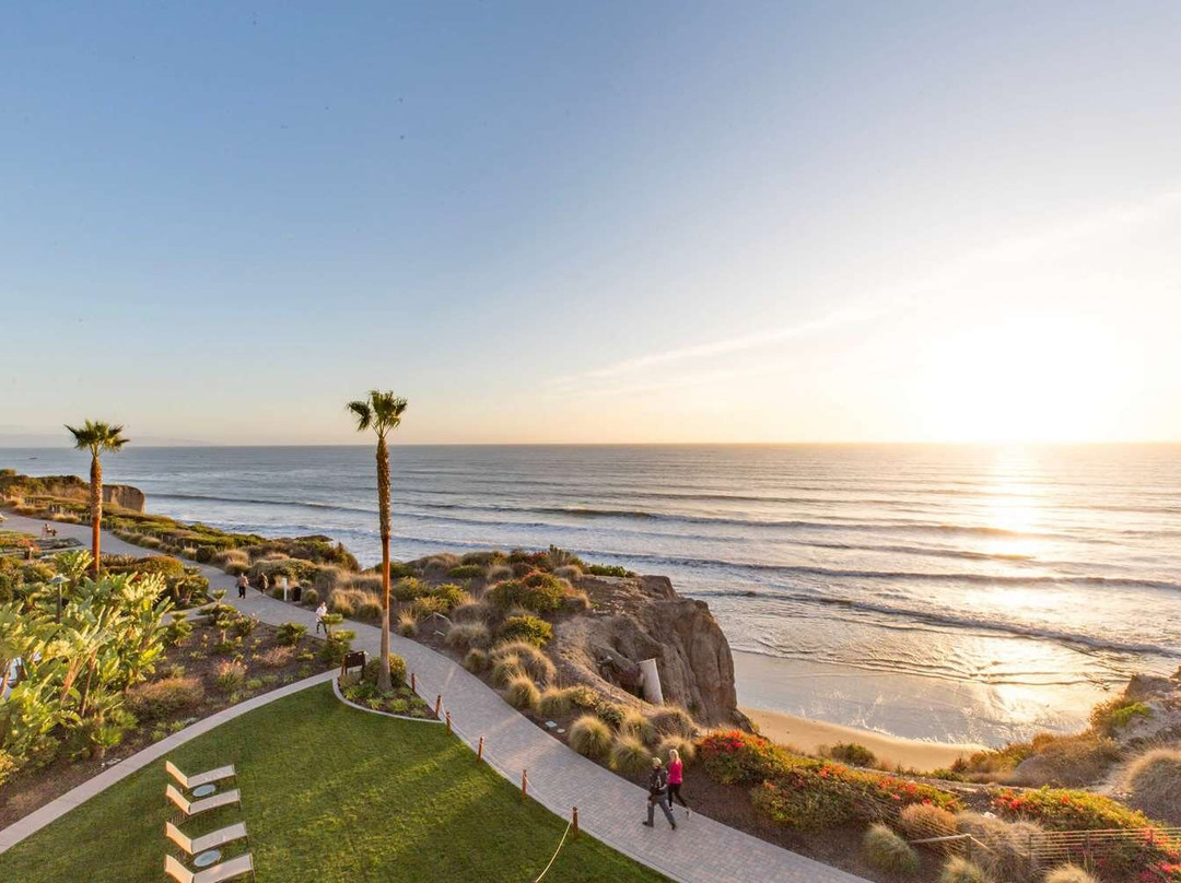 Shell Beach酒店住宿-海豚湾水疗度假酒店