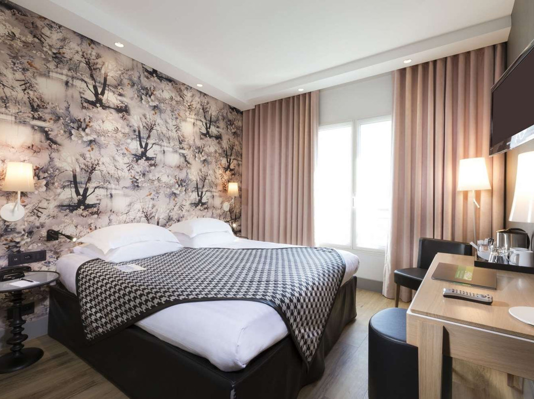 Ville D'Avray酒店住宿-Hotel Acanthe