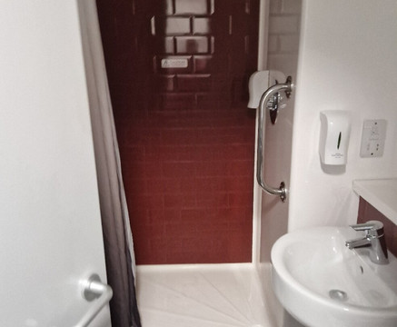 加的夫中央皇后街旅屋酒店主图