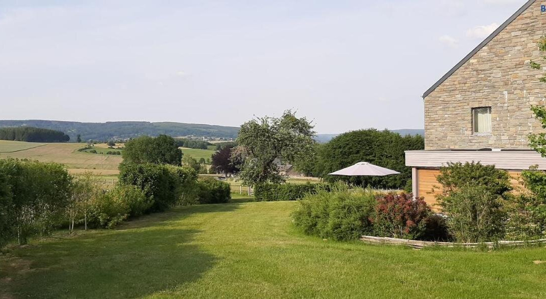 多玛尼度维尤科斯奇尼住宿加早餐旅馆主图