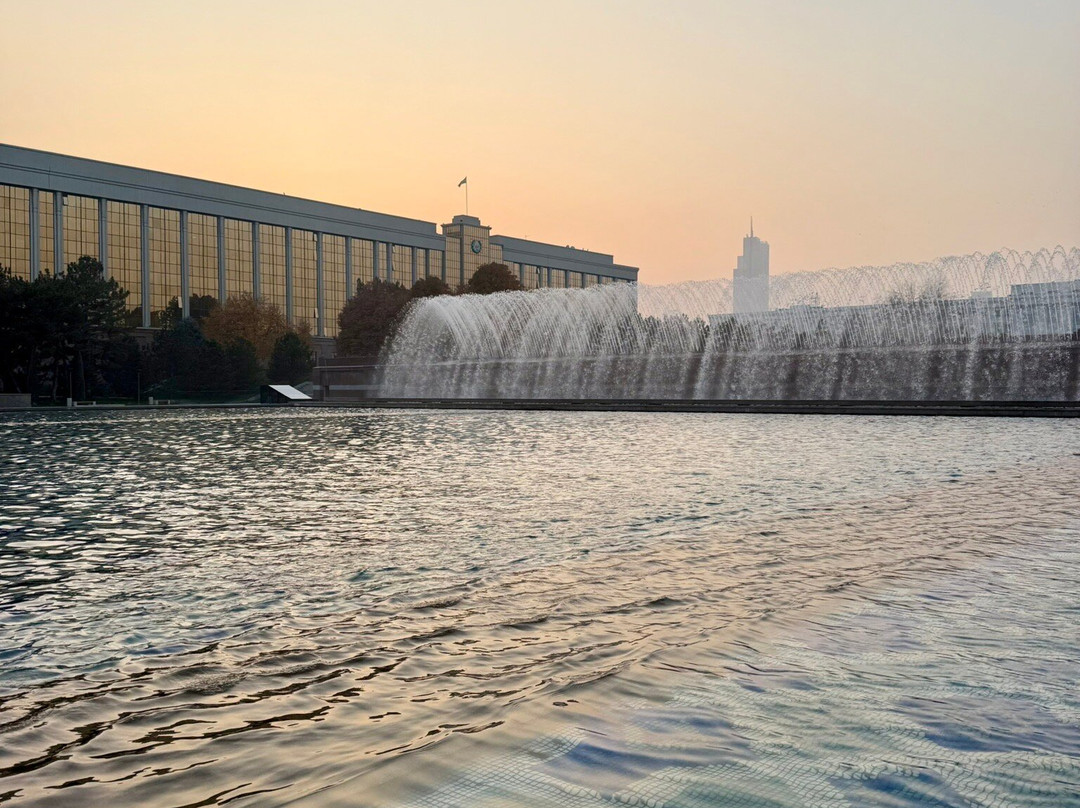 独立广场-塔什干必去景点