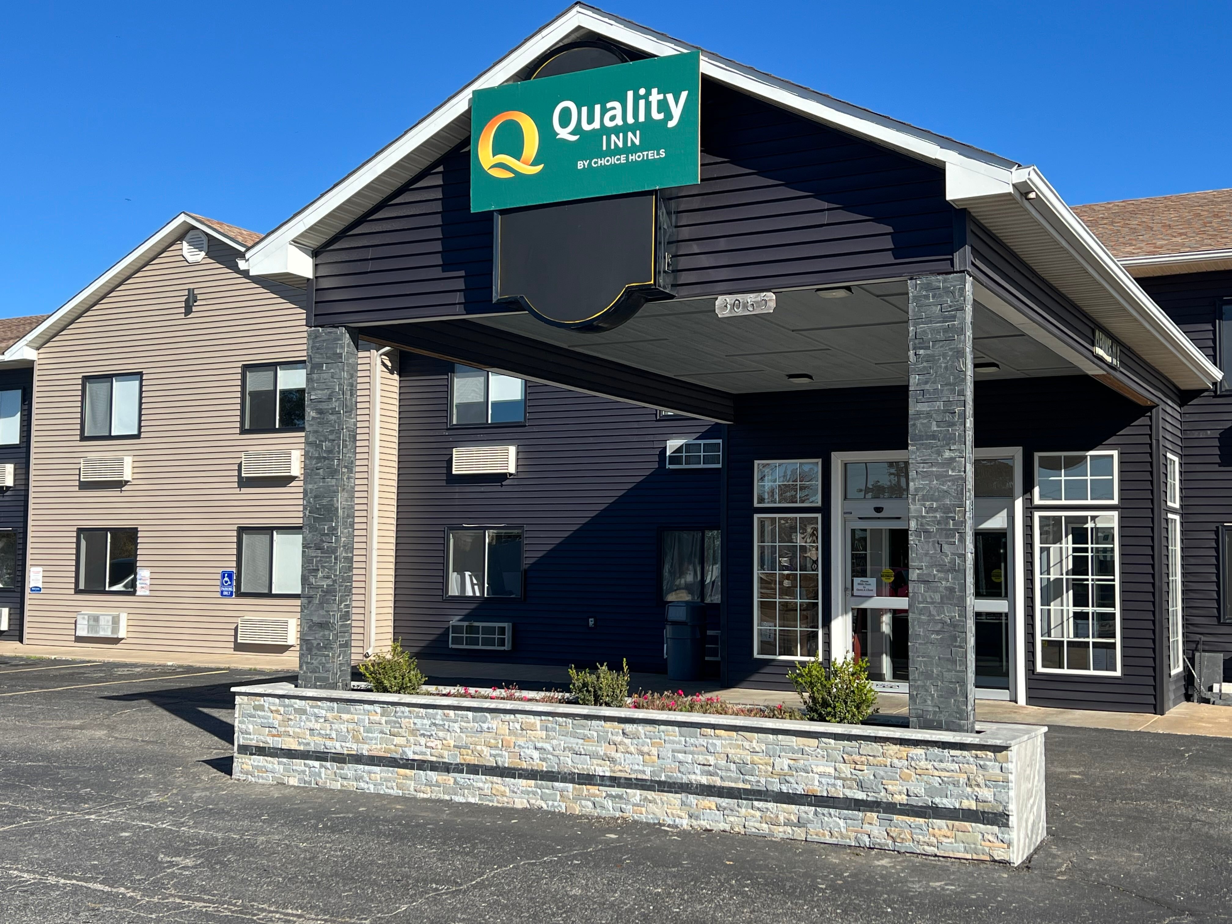 Quality Inn Neosho-浴室