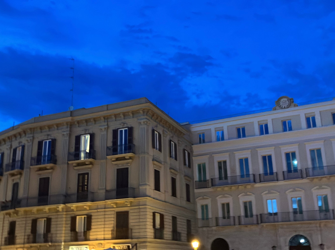 Piazza del Ferrarese-巴里必去景点