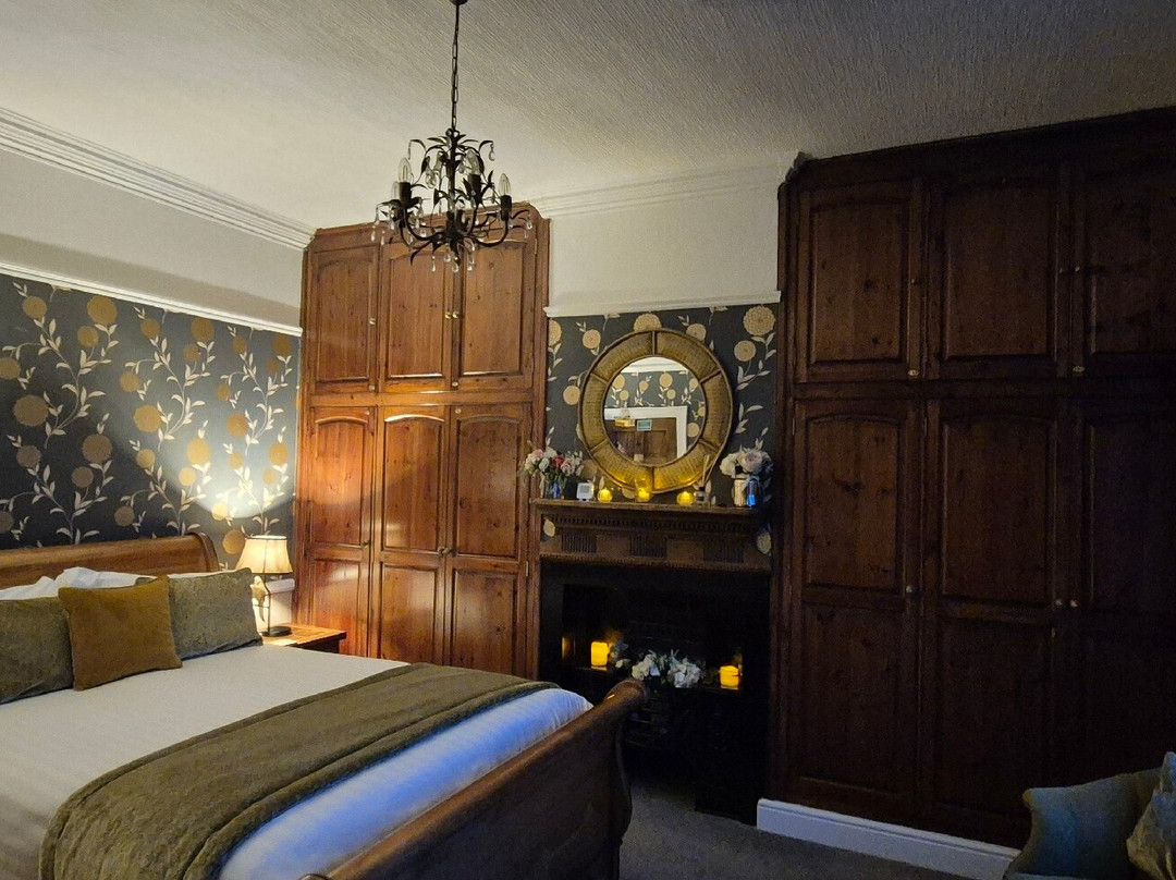 Shibden Hall View at Hough House主图