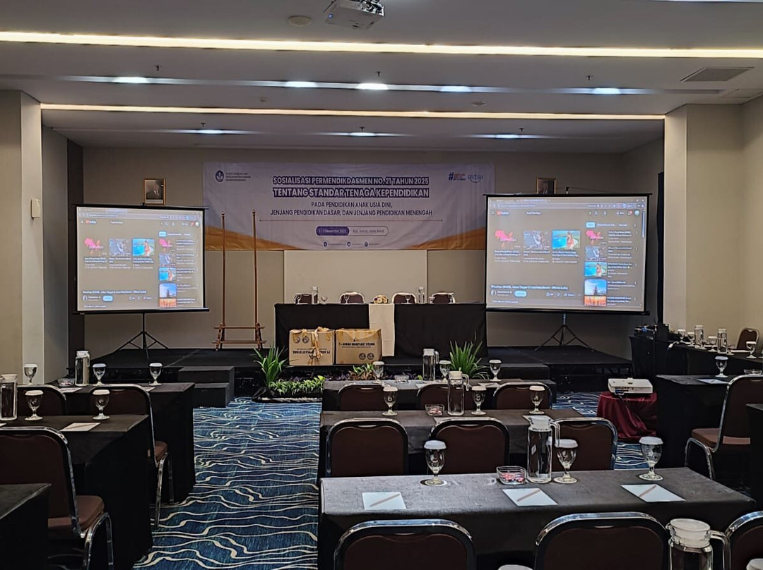 AYOLA LIPPO CIKARANG HOTEL主图