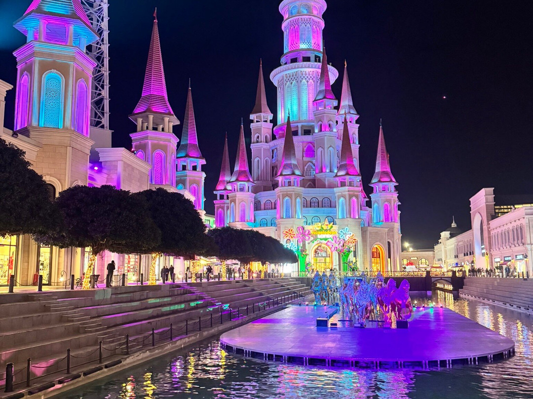 The Land of Legends Shopping Avenue-安塔利亚必去景点