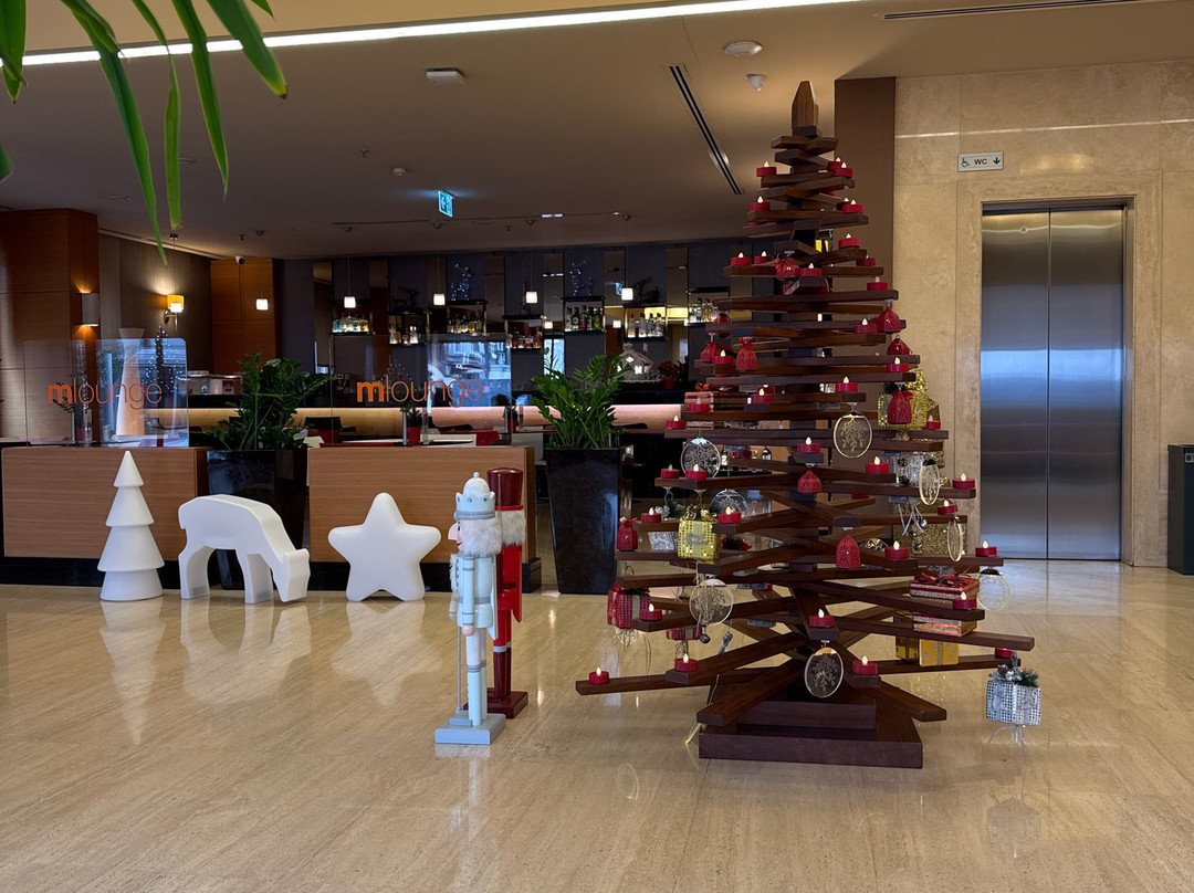 市中心酒店主图