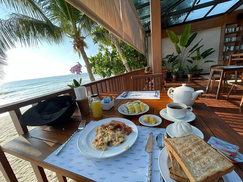 香蕉扇海滨度假酒店主图