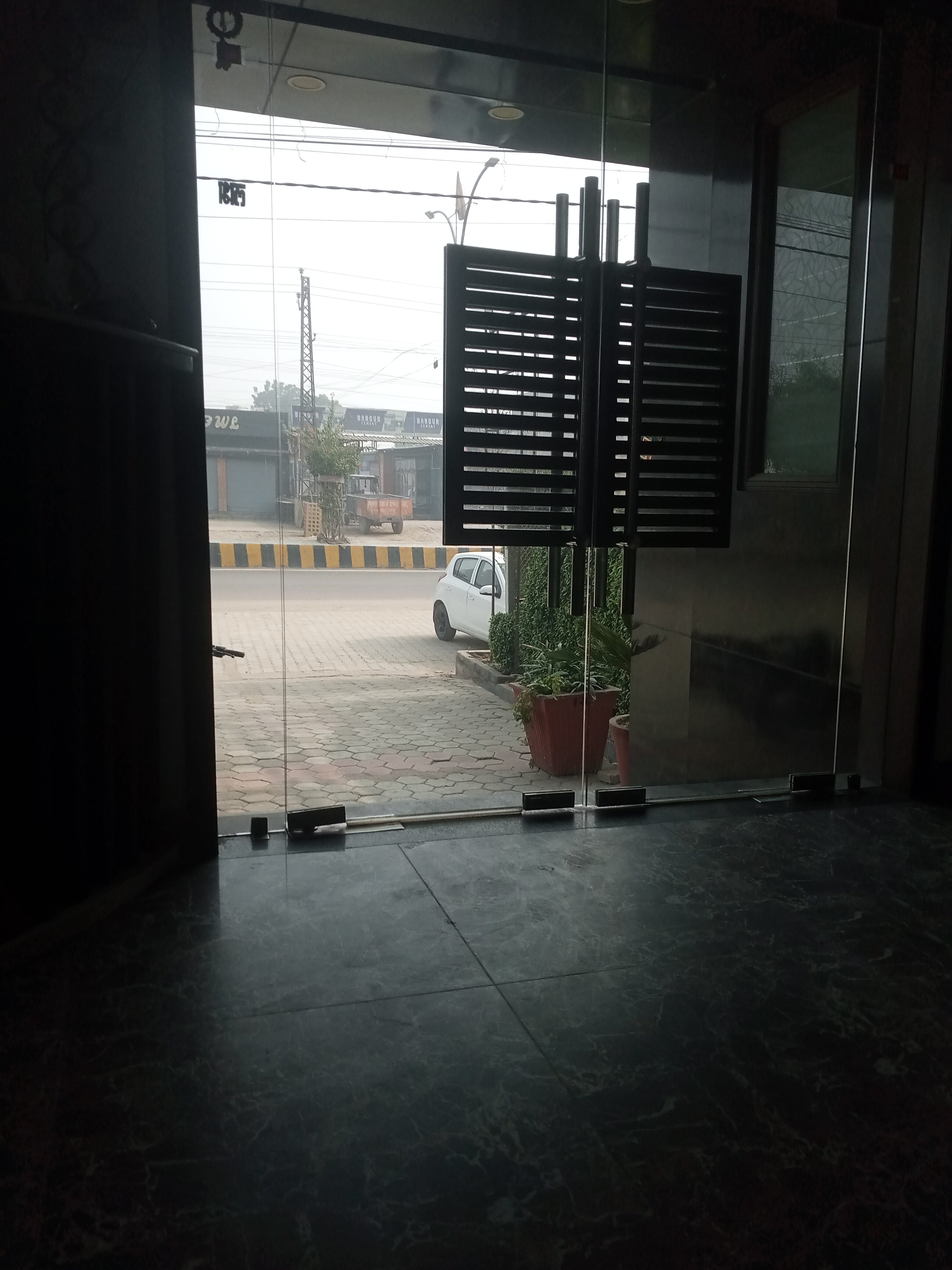 Hotel Bellevue Inn-官方