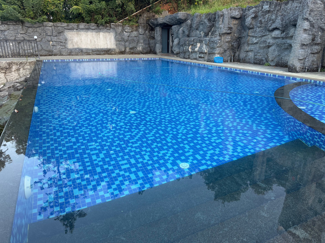 Aveda Mountains And Mist - Munnar主图