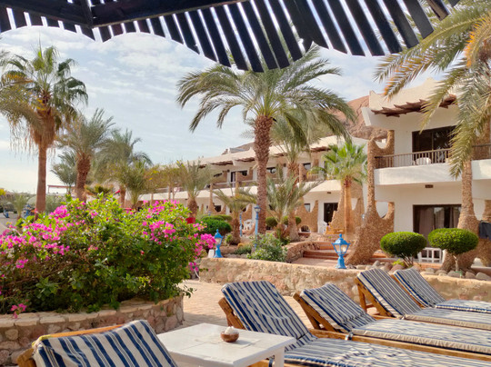 Turquoise Beach Hotel主图