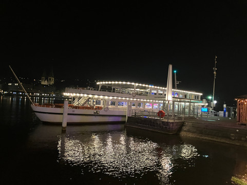 Lake Lucerne Navigation-卢塞恩必去景点