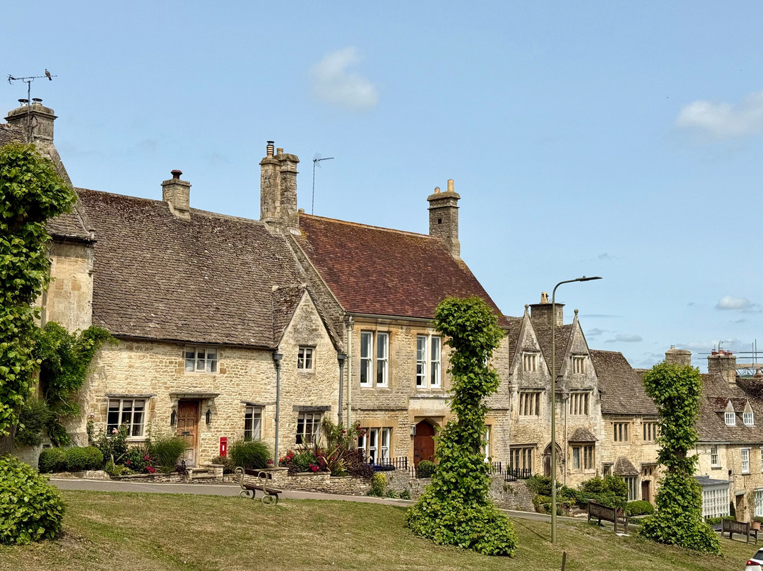 Burford Hill-伯福德必去景点