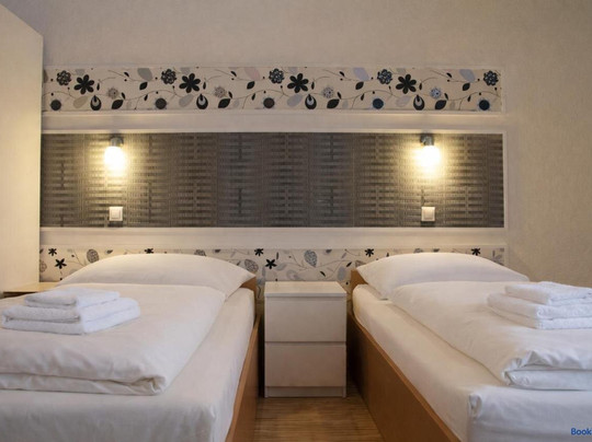 菲尔特酒店住宿-Pension Central & Appartments