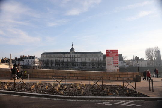 Quai des Messageries-索恩河畔沙隆必去景点