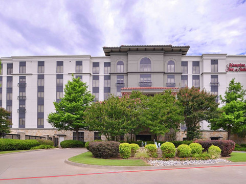 遗产公园欢朋酒店及套房 - 弗赖拉辛