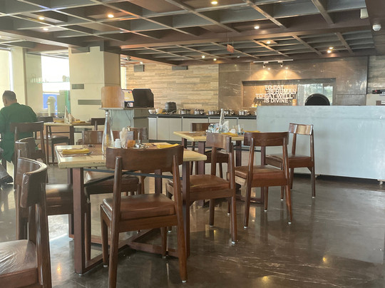 Paradigm Sarovar Portico主图