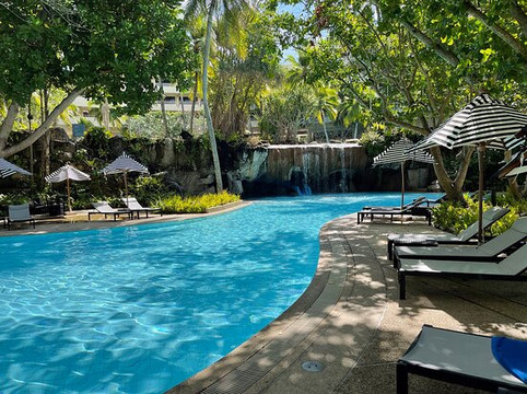 铂尔曼普吉岛卡隆海滩度假酒店主图