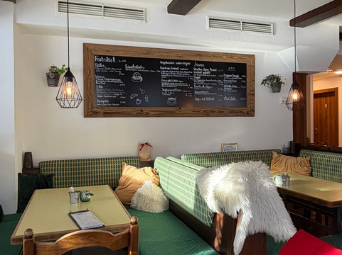 Bunkl & Co Margit Wright