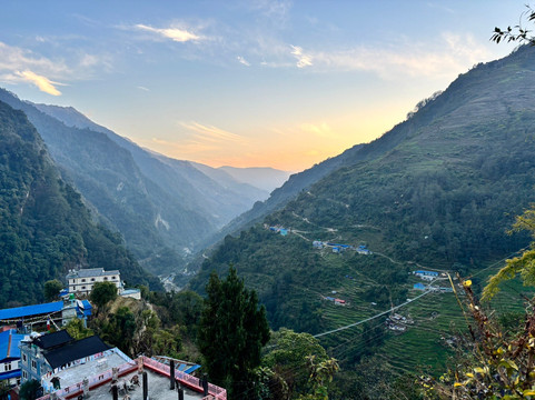 3 Sisters Adventure Trekking-博卡拉必去景点