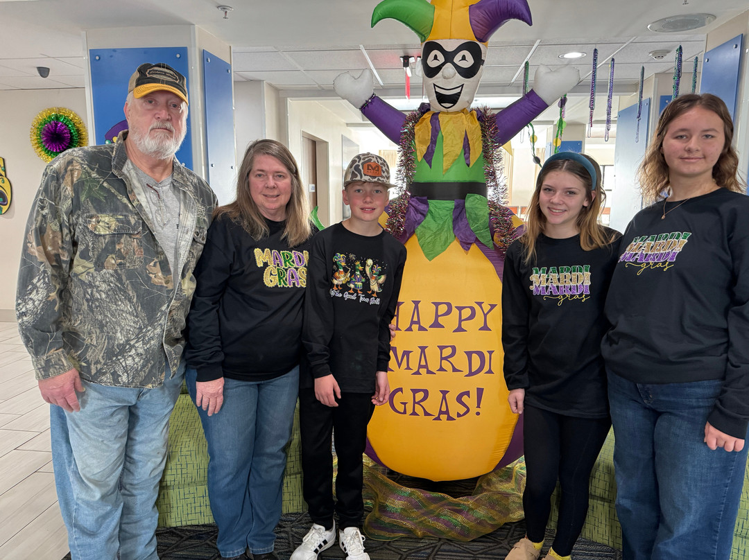 比劳克斯-海洋温泉智选假日酒店和套房主图