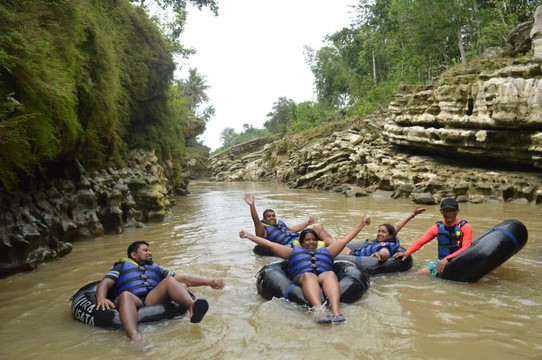 Pindul Cave-基杜尔山必去景点