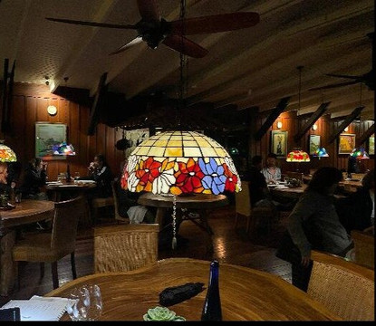 特罗根旅社主图