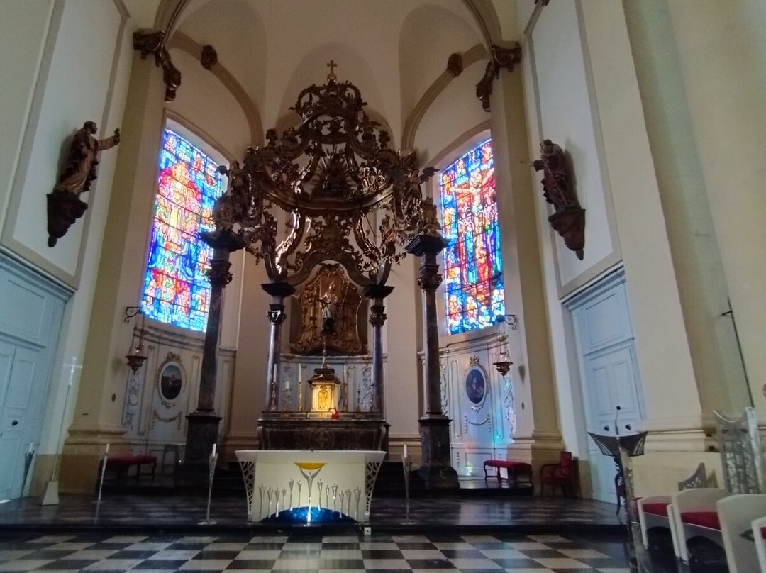 Eglise Saint-Maximin-蒂永维尔必去景点