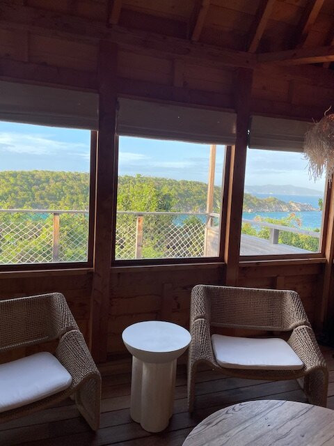 洛万戈度假村 + 海滩俱乐部（私人岛屿度假村）主图