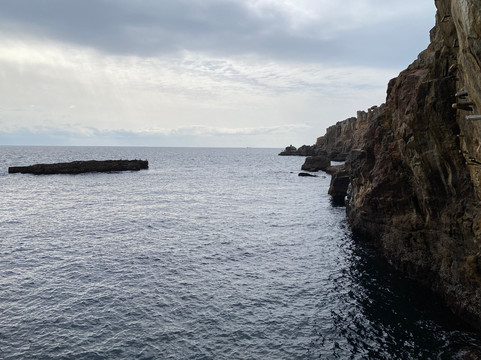 Sandanbeki Cave-白滨町必去景点