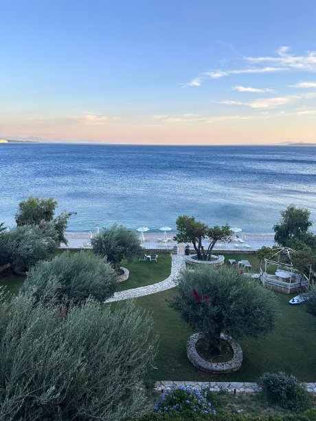 克劳泽里海滩公寓酒店-官方