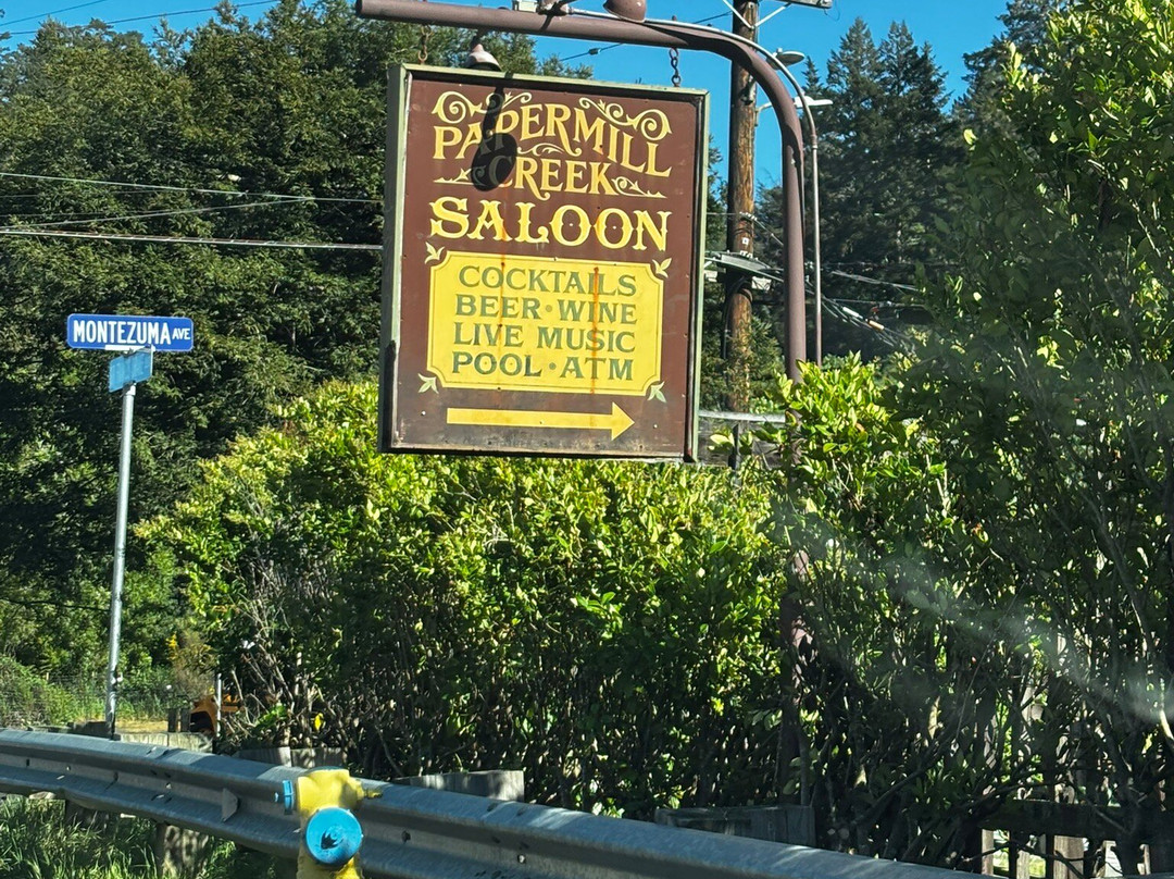 Papermill Creek Saloon-Forest Knolls必去景点