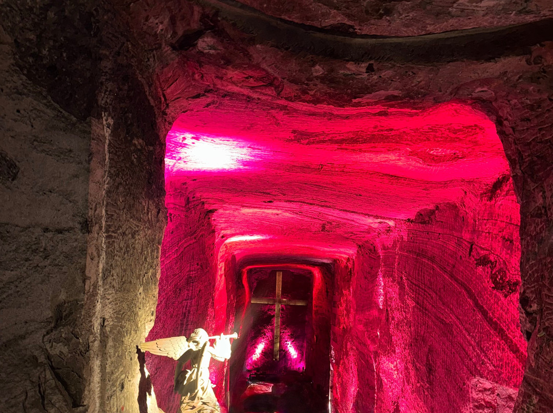 锡帕基拉盐大教堂