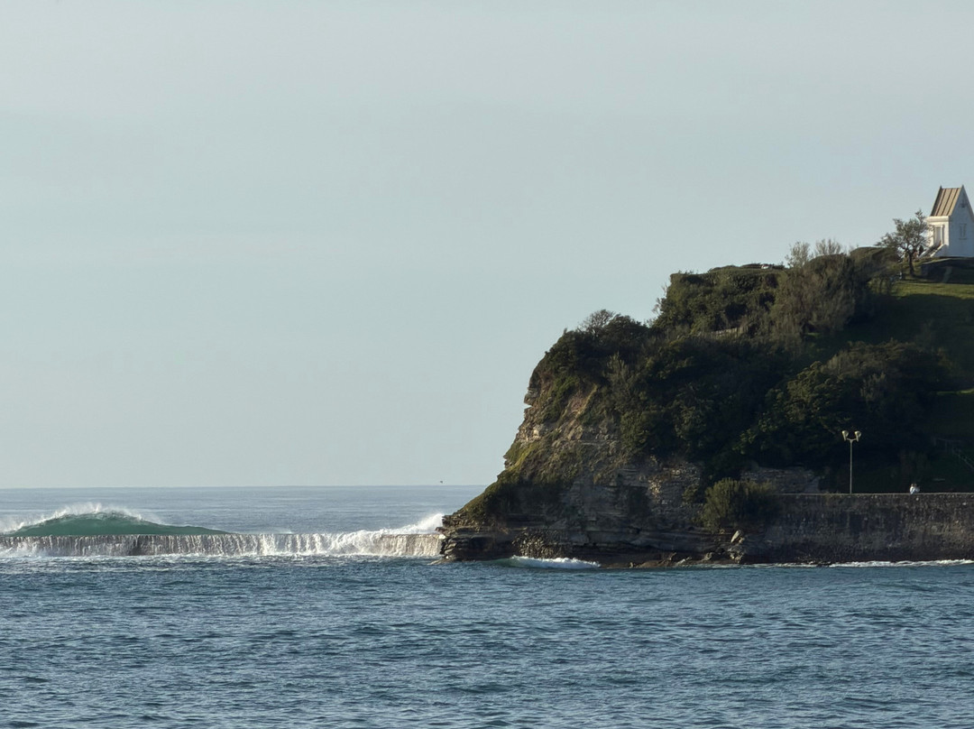 艾里穆酒店主图
