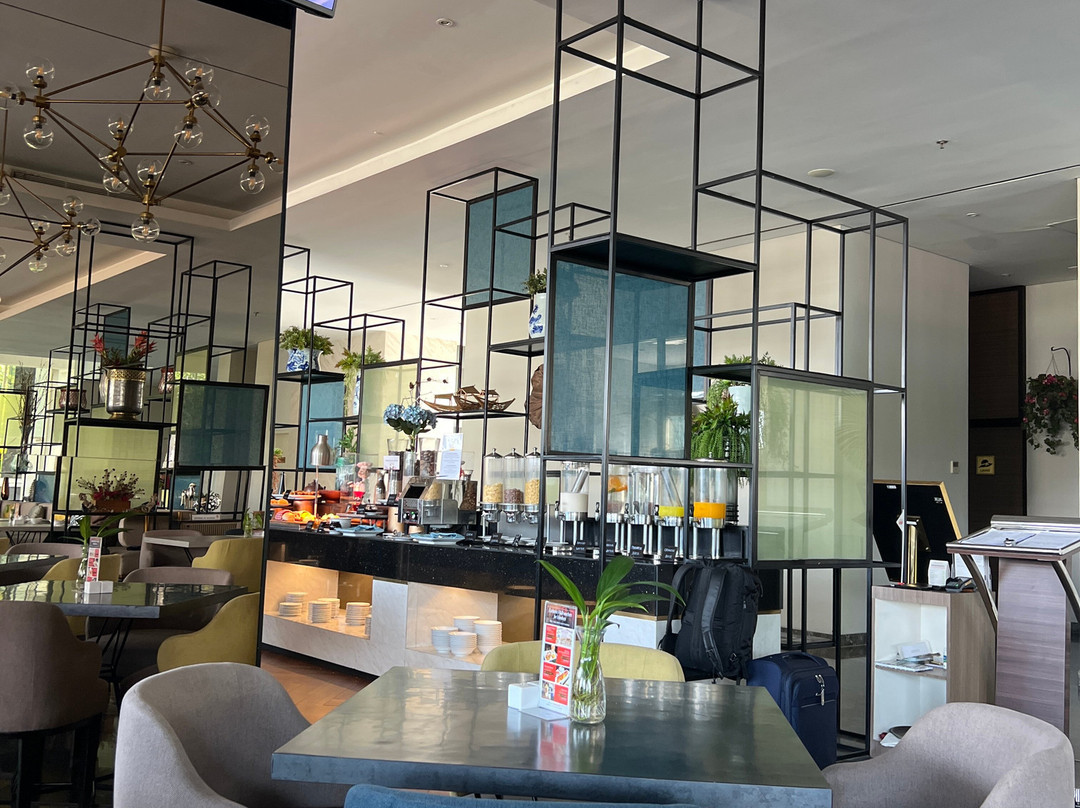 泗水机场瑞士贝尔旅店主图