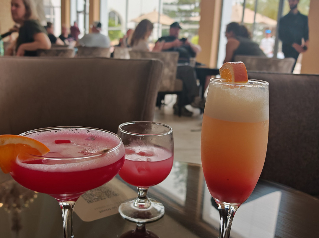 坎塔欧伊海湾伊贝罗斯塔选择酒店主图