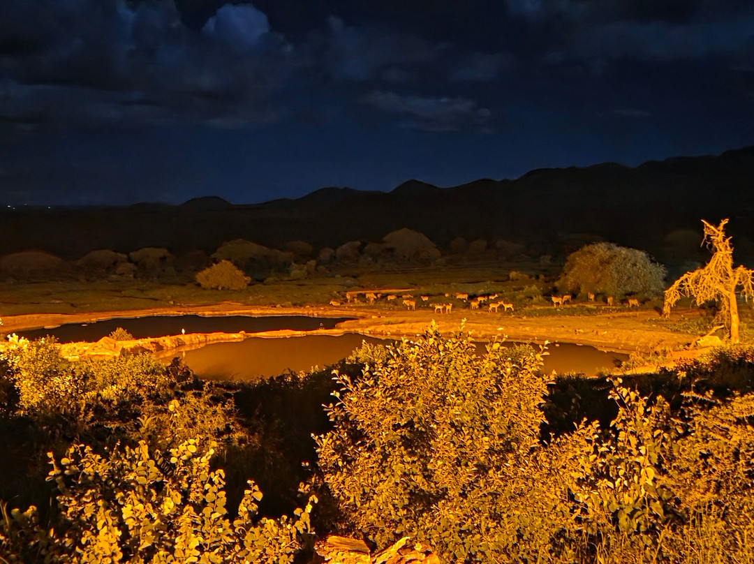 凯丽古娜斯瑞娜狩猎山林小屋主图