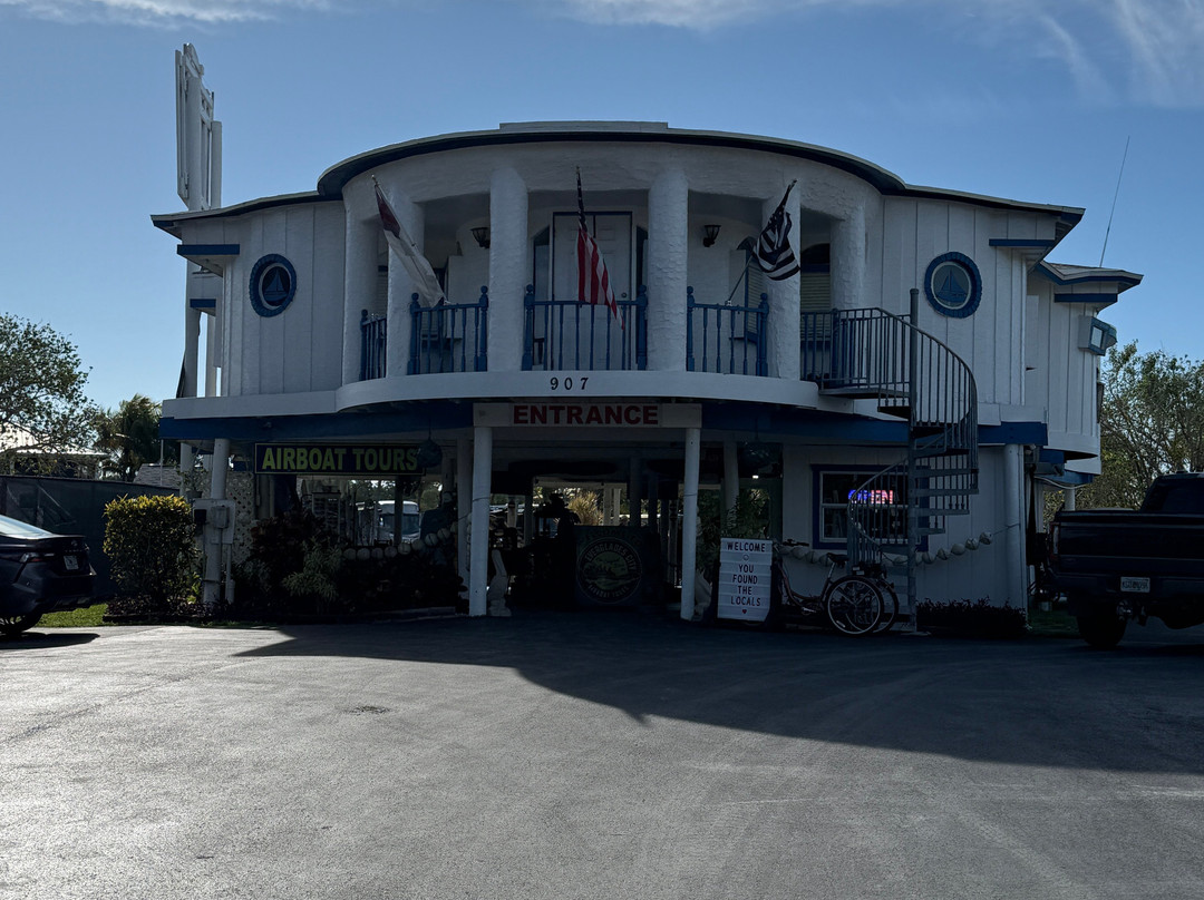 Everglades City Airboat Tours-大沼泽地必去景点