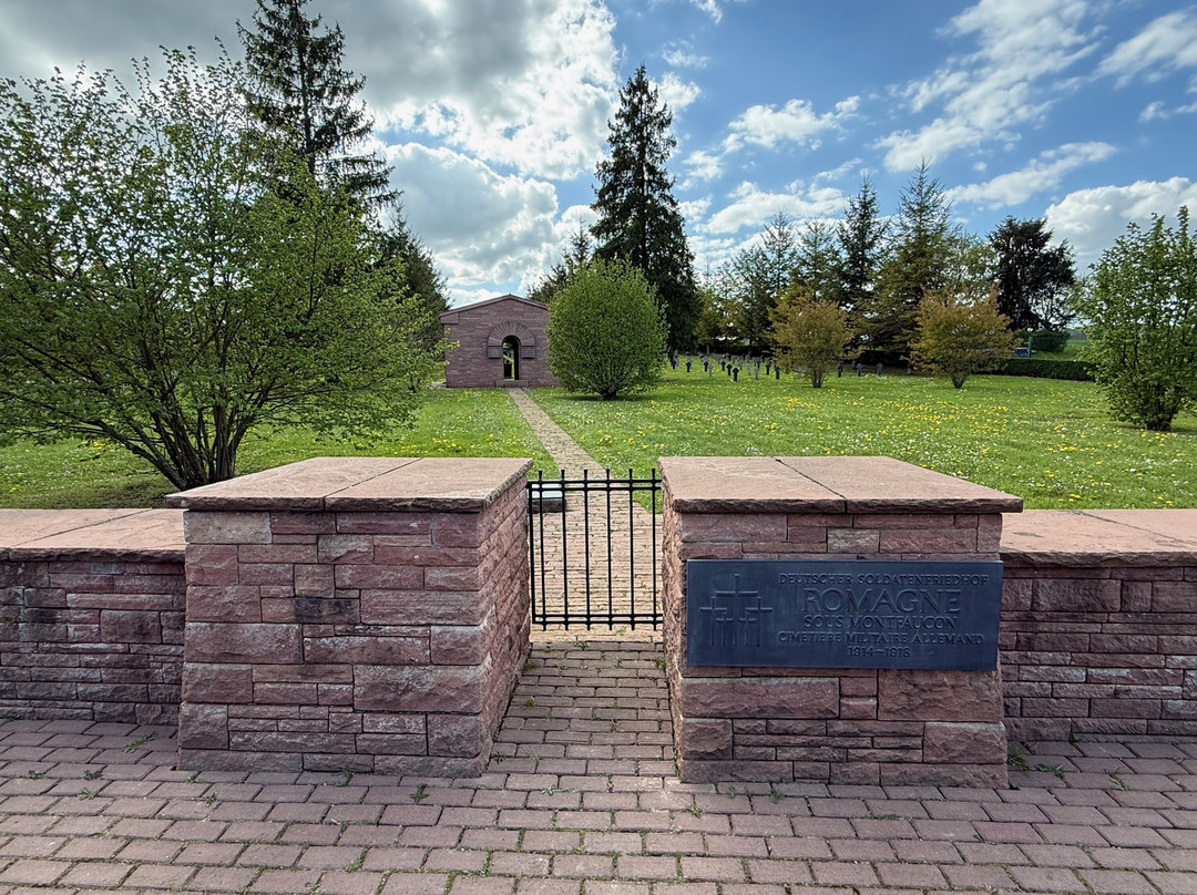 Cimetière Militaire Allemand-Romagne-sous-Montfaucon必去景点