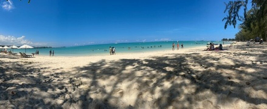 蒙舒瓦西海滩-蒙特乔伊喜必去景点
