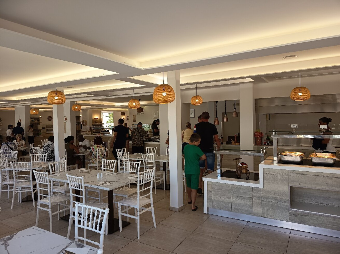 St. Constantin Sea Hotel and Spa Resort主图