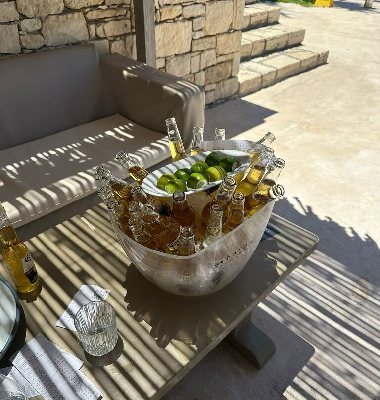 Baja Beach Club Restaurant-雷斯蒙必去景点