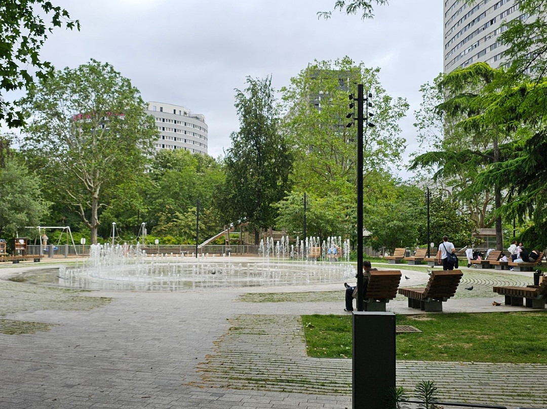 Parc Charras-Courbevoie必去景点
