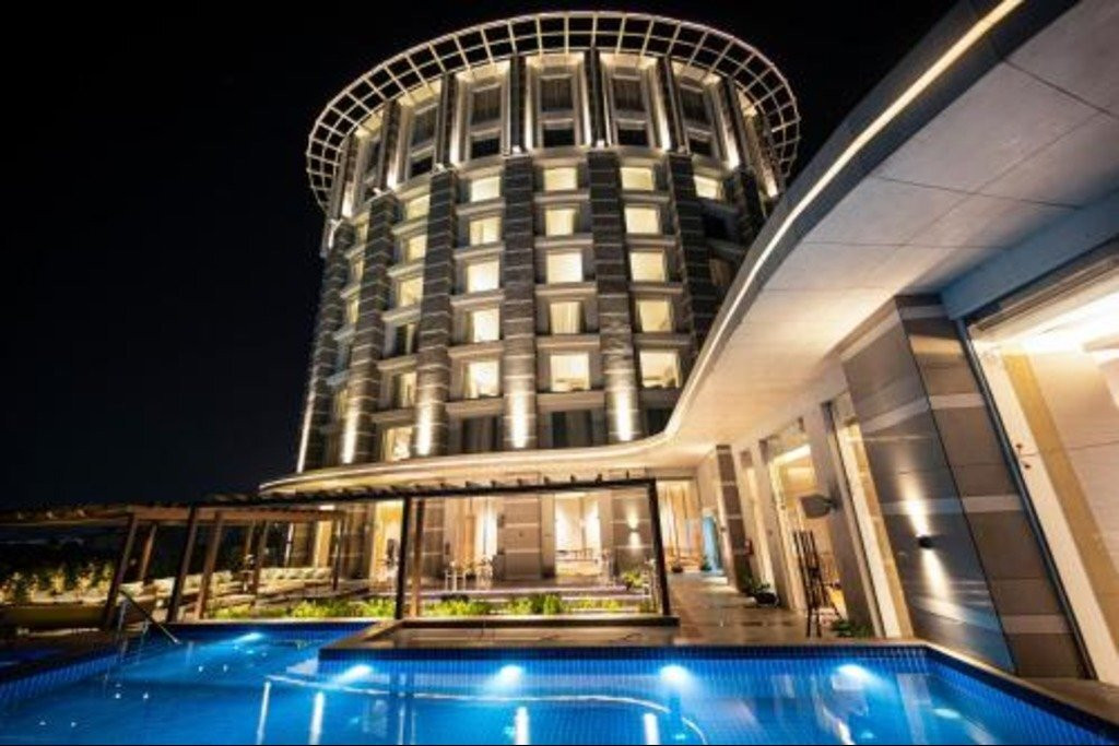 Lyfe Hotel