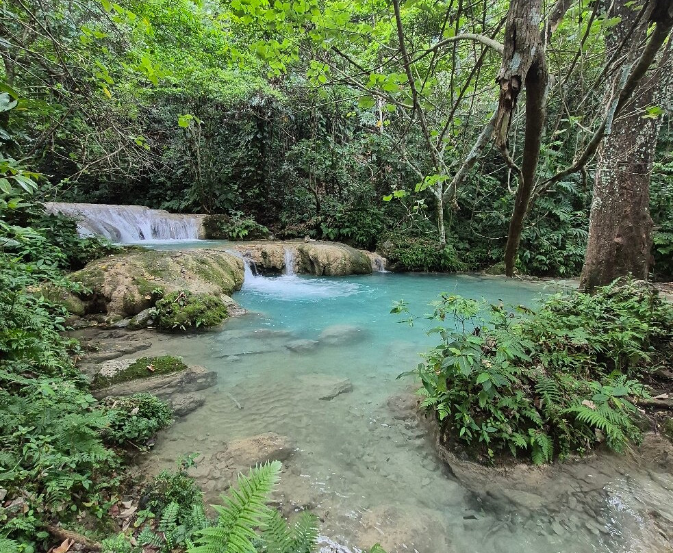 Cascades Waterfalls-Mele Maat必去景点