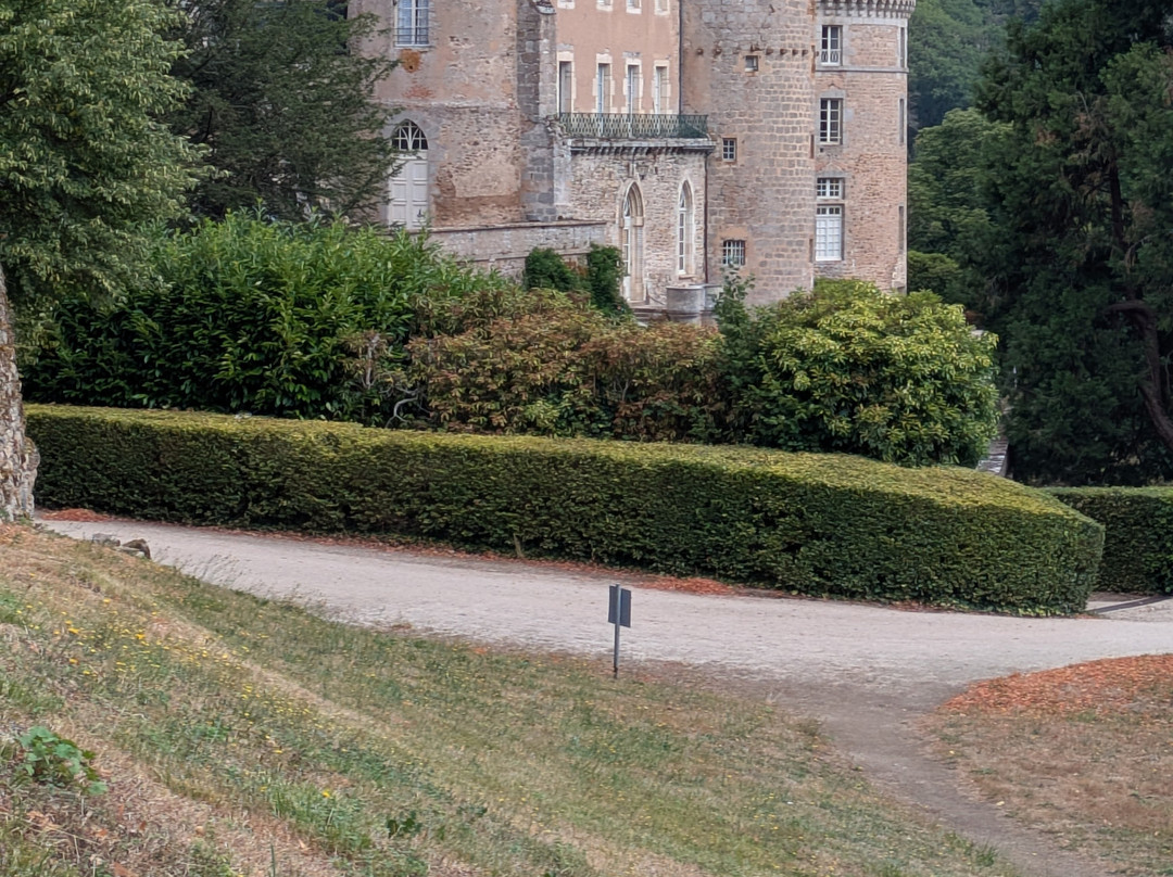 Chateau de Chastellux-Chastellux sur Cure必去景点