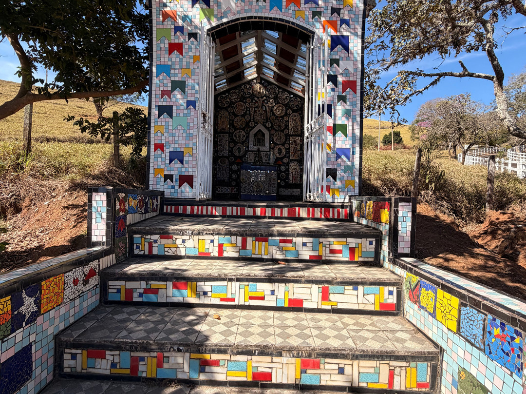 Capelinha de Mosaico I-Sao Bento do Sapucai必去景点
