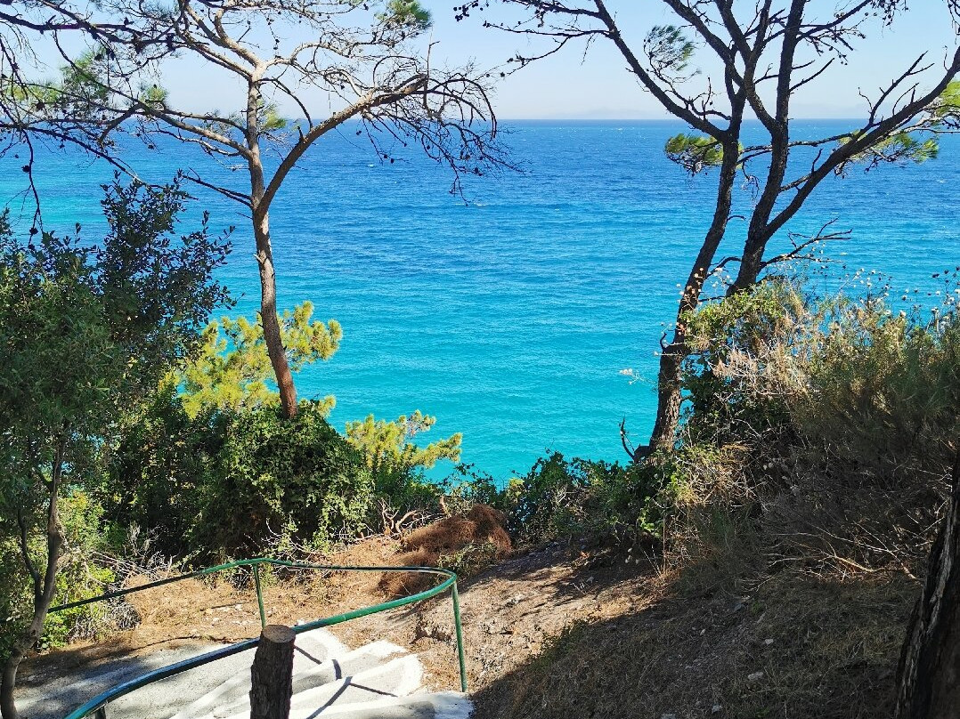 Tsamadou Beach-Kokkari必去景点
